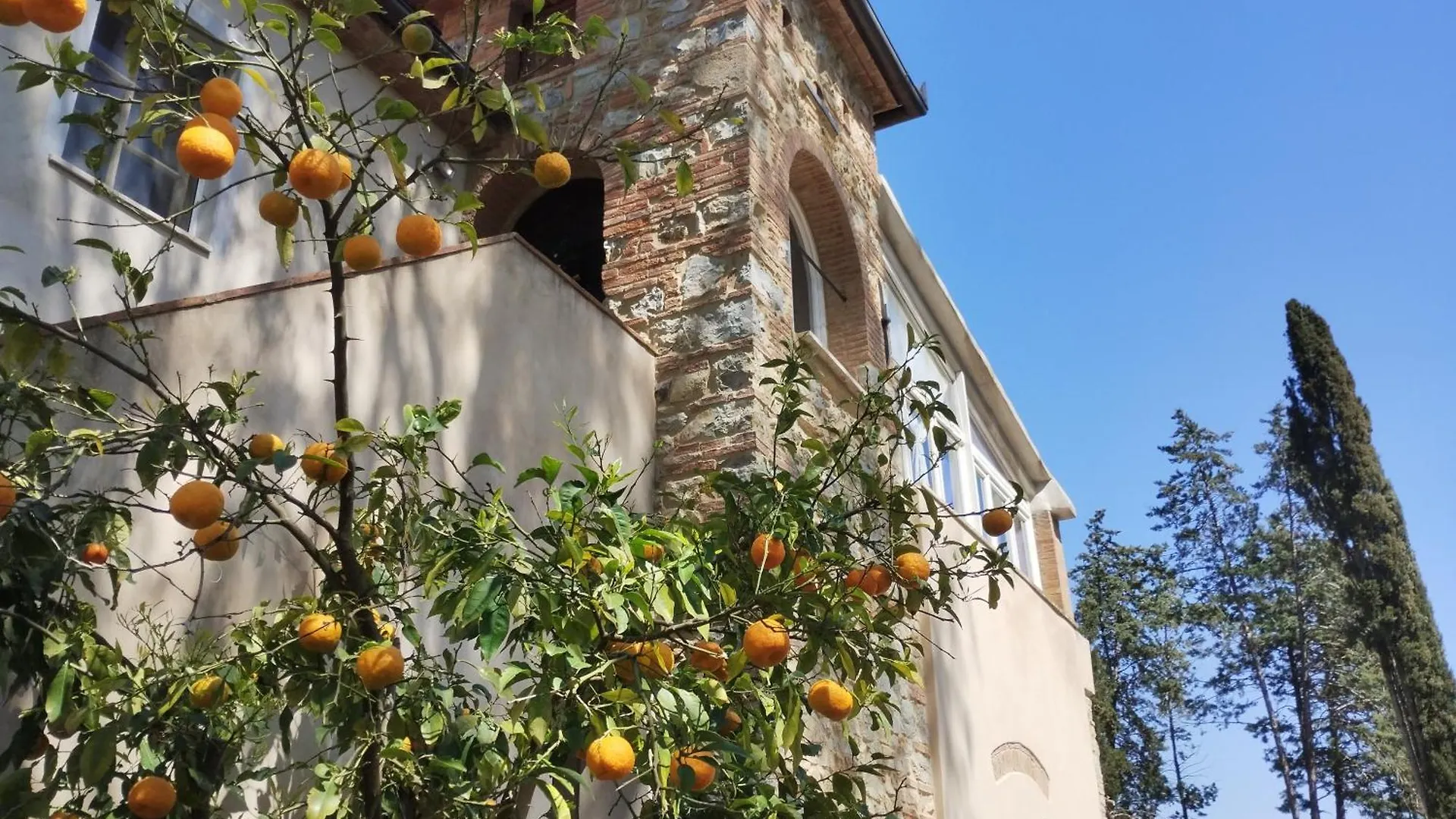 Villa Marrucheto Giuncarico 0*,  Italia